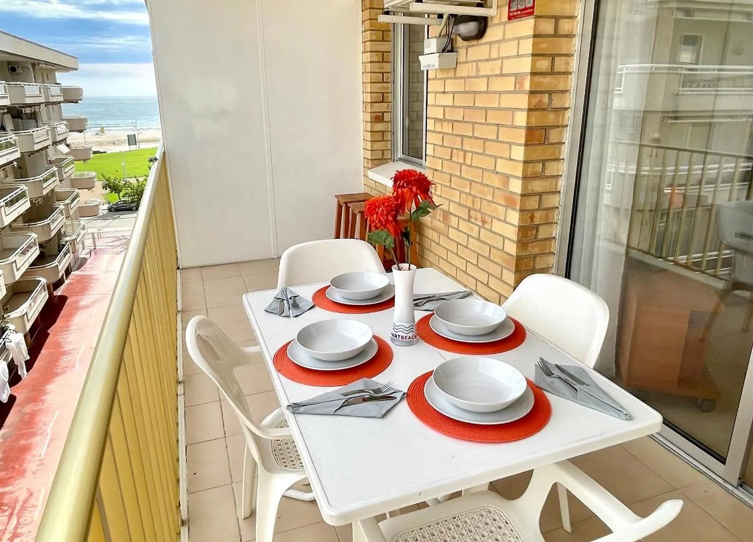 Apartbeach Adriatico 518 Vistas Playa Y Climatizado ラ・ピネーダ 0*,  スペイン